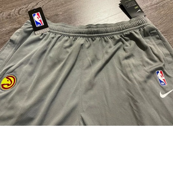 *NWT* Nike Atlanta Hawks Dri-Fit Basketball Shorts - Picture 2 of 6